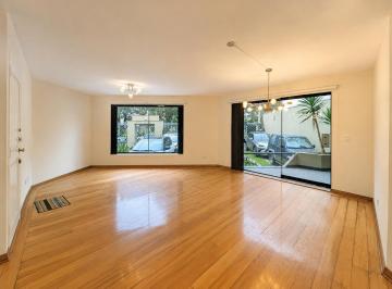 Departamento · 165m² · 3 Dormitorios · 2 Estacionamientos · Venta en Surco | Departamento Frente a Parque - 165 M&sup2;| 1er Piso