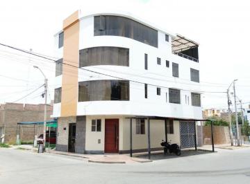 Casa de 10 habitaciones, Ica · Edificio en Venta en Urb. Las Casuarinas de Ica