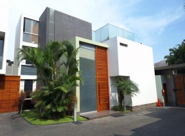 Casa de 5 habitaciones, Lima · Casa en Venta en La Molina 364 m² con 5 Habitaciones y Garage Para 2 Autos