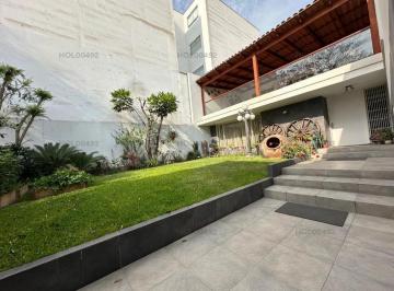 Casa · 626m² · 4 Dormitorios · 4 Estacionamientos · Casa en Venta en San Isidro