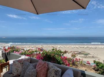 Casa de playa · 324m² · 5 Dormitorios · 2 Estacionamientos · Playa Lomas del Mar - Casa en Venta