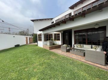 Casa · 400m² · 4 Dormitorios · 3 Estacionamientos · Casa con Amplios Ambientes - Impecable - Rinconada del Lago