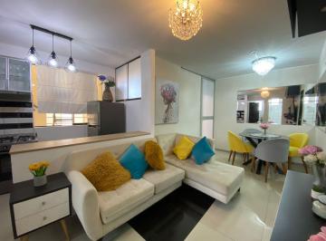 Departamento · 56m² · 3 Dormitorios · Vendo Acogedor Dpto Flat en 3er Piso Surquillo Limite con Miraflores
