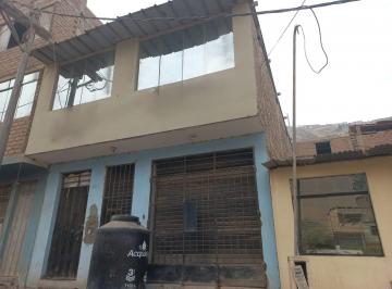 Casa · 96m² · 2 Dormitorios · Se Vende Casa Comercial en Villa María del Triunfo