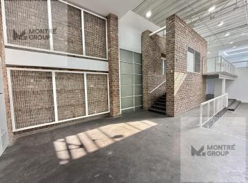Local comercial · 487m² · 3 Estacionamientos · Local Comercial