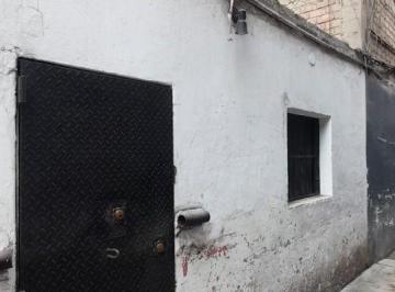Terreno / Lote , Lima · Venta de Depósito en Gamarra Bien Ubicada – Ideal Para Depósito o Taller