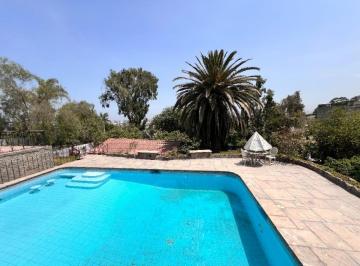 Casa · 2500m² · 6 Dormitorios · 16 Estacionamientos · Vendo Bella Casa en Calle Las Laderas N 4, Urb. Casuarinas, Surco