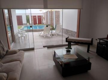 Casa de 6 habitaciones, Lima · Moderna Casa: Condominio Brisas de Villa