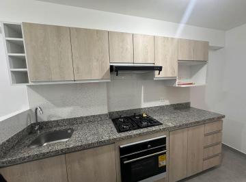 Departamento · 83m² · 3 Dormitorios · 1 Estacionamiento · Alquiler de Hermoso Departamento