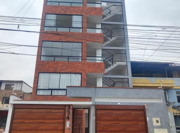 Departamento · 104m² · 3 Dormitorios · Departamento en Venta Tercer Piso con Vista a Parque en San Juan de Miraflores