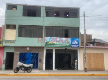 Casa · 400m² · 6 Dormitorios · Casa de 3 Pisos con 160 m² de Terreno
