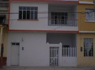 Casa de 10 habitaciones, Tumbes · Casa en Av Tacna Tumbes Cerca Plaza de Armas y Municipalidad