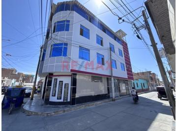 Local comercial · 390m² · Local en Alquiler en monsefú.(Q. Rojas)