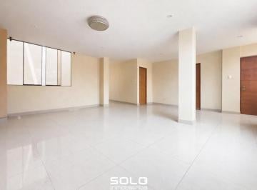 Departamento de 3 habitaciones, Lima · Departamento en Alquiler de 120 m² en La Molina