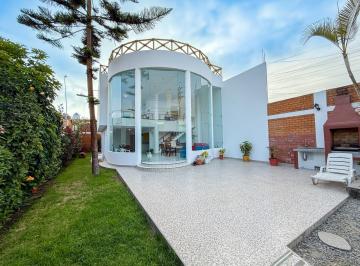 Casa · 336m² · 5 Dormitorios · 3 Estacionamientos · Casa - Pulpos