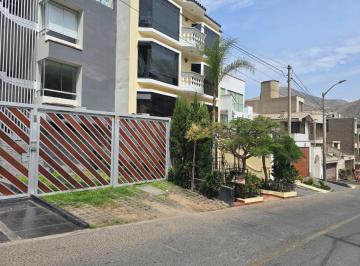 Departamento de 2 habitaciones, Lima · Acogedor Duplex de 2Dorm. a Precio de Ocasion en Los Alamos de Monterrico