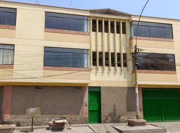 Casa de 8 habitaciones, Lima · Casa con 160 m² en Venta con 3 Locales y 8 Dorm. en Virgen de Fatima