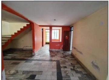 Casa · 231m² · 6 Dormitorios · 1 Estacionamiento · Vendo Casa en Tungasuca Carabayllo