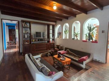 Casa de 4 habitaciones, Lima · Vendo Amplia y Hermosa Casa en La Molina