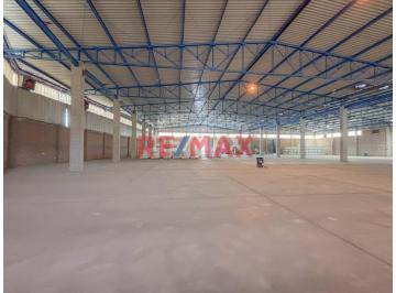 Nave industrial · 4000m² · Nave con Espacios Adaptados a Tus Necesidades Logíticas Gambetta - Ubicación Estratégica