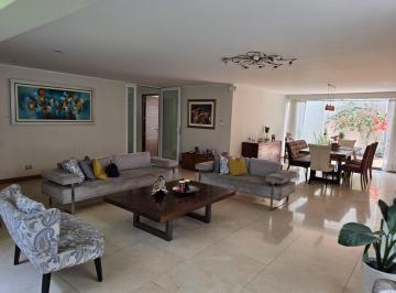 Departamento · 169m² · 3 Dormitorios · 2 Estacionamientos · Amplio Flat con Terraza y Parrilla en Chacarilla de San Borja – 3 Dorm. | 2 Cocheras
