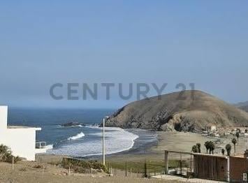 Terreno / Lote · 195m² · Venta de Terreno en El Balneario Santa Rosa - Cerca Al Mar