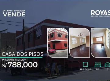 Casa · 358m² · 4 Dormitorios · 1 Estacionamiento · Entidad Financiera Vende Amplia Casa de Dos Pisos con Cochera - Centro de Lima - 1203