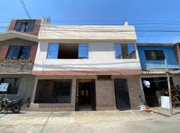 Casa · 280m² · 8 Dormitorios · Venta de Casa de 3 Pisos con Departamento Independiente - San Juan de Miraflores