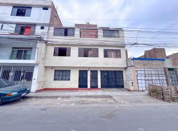 Casa de 8 habitaciones, Lima · Casa en Venta con 2 Departamentos + Cochera y Azotea en San Juan de Lurigancho