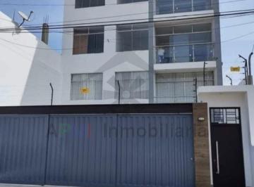Departamento de 3 habitaciones, Chiclayo · Venta de Departamento en Primer Piso Al Frente del Colegio San Agustín en Pimentel