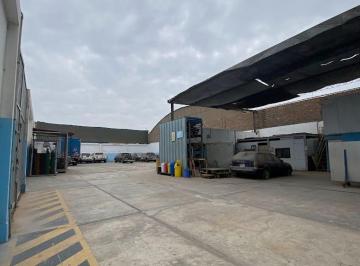 Nave industrial , Lima · Se Vende Local Industrial 2,500 m² Cerca Av Huaylas Tottus Zonificacion I - 2 Industria Liviana