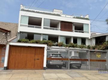 Casa · 440m² · 4 Dormitorios · 3 Estacionamientos · Vendo Casa en Aurora - Miraflores