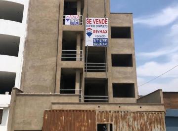 Casa · 430m² · 13 Dormitorios · 2 Estacionamientos · Casa en Santa Isabel