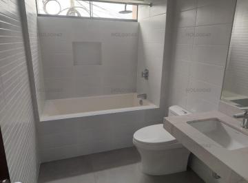 Departamento · 114m² · 3 Dormitorios · 2 Estacionamientos · Vendo Lindo Departamento Flat en Jirón Casuarinas Baja N 1, Piso 303, Urb. Casuarinas Baja, Surco