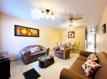 Casa · 166m² · 5 Dormitorios · Casa en Villa María del Triunfo
