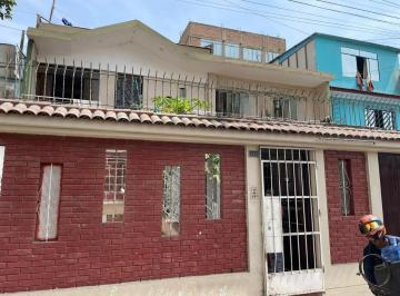 Casa · 200m² · 5 Dormitorios · Venta de Casa de Dos Pisos en Ventanilla – Ideal Para Vivienda Y/o Inversión
