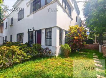 Departamento · 162m² · 4 Dormitorios · 1 Estacionamiento · Departamento Tipo Casita en 1er Piso