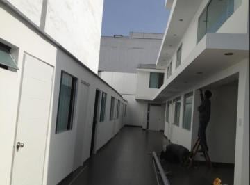 Local comercial · 376m² · 50 Dormitorios · Vendo Local Industrial en Av Santiago de Surco N 1, Urb, Higuereta, Surco.