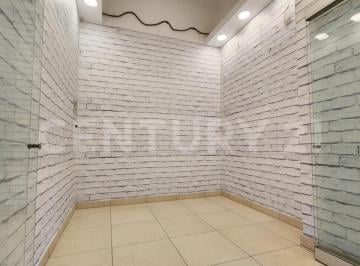 Local comercial · 8ha · Ocasión! Para Empresarios Gamarra! Venta Local en Moderno Centro Comercial Gama