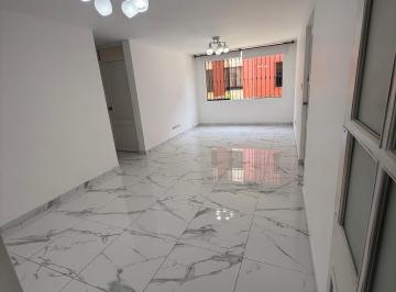 Departamento de 3 habitaciones, Lima · Apartamento en 1er Piso. Excelente Estado.