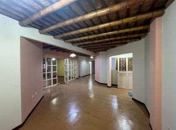 Departamento de 3 habitaciones, Chincha · Se Alquila Casa con Estacionamiento y Excelente Ubicación en Chincha