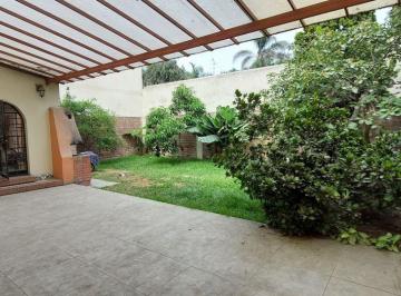 Casa de 4 habitaciones, Lima · Vendo Casa en Camacho Cerca Al Cc Camacho