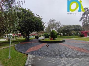 Casa · 497m² · 6 Dormitorios · 4 Estacionamientos · Venta Amplia Casa de Campo 4900 m² // Cieneguilla