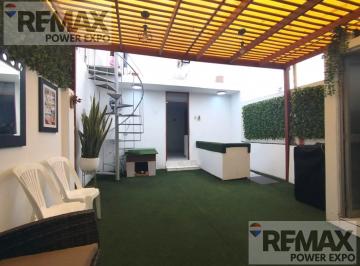 Casa · 217m² · 5 Dormitorios · Venta de Casa 5 Pisos Tendal en Smp por La Av Peru Cdra 14