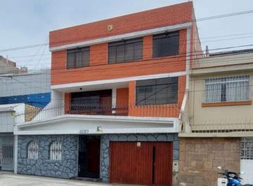 Casa de 10 habitaciones, Lima · Venta de Oficina Corporativa Estratégica en San Miguel