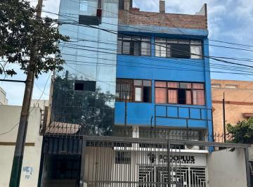 Casa · 240m² · 12 Dormitorios · Hotel en Pueblo Libre