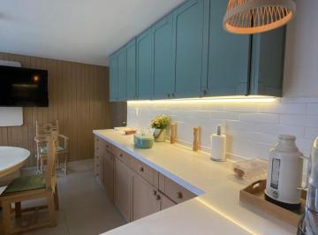 Casa de 4 habitaciones, Arequipa · Alquilo Amplia E Iluminada Casa de 4 Niveles con Piscina Cerca Av Ejèrcito