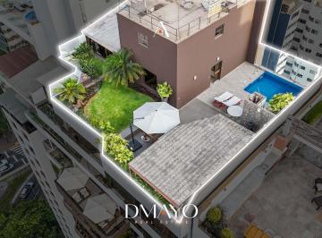 Departamento · 581m² · 4 Dormitorios · 3 Estacionamientos · Penthouse Triplex con Piscina Vista Al Golf
