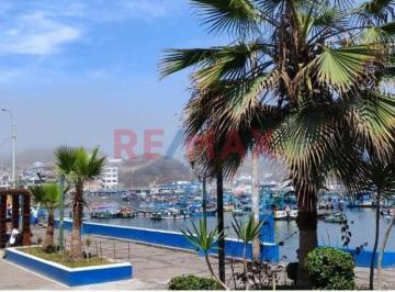 Casa · 71m² · 5 Dormitorios · Venta Casa Frente Al Mar de Pucusana Us$130,000