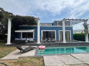 Casa · 479m² · 8 Dormitorios · 5 Estacionamientos · Venta Casa en Condominio Rancho Sur Asia - Cañete de 600 m² con Piscina Privada